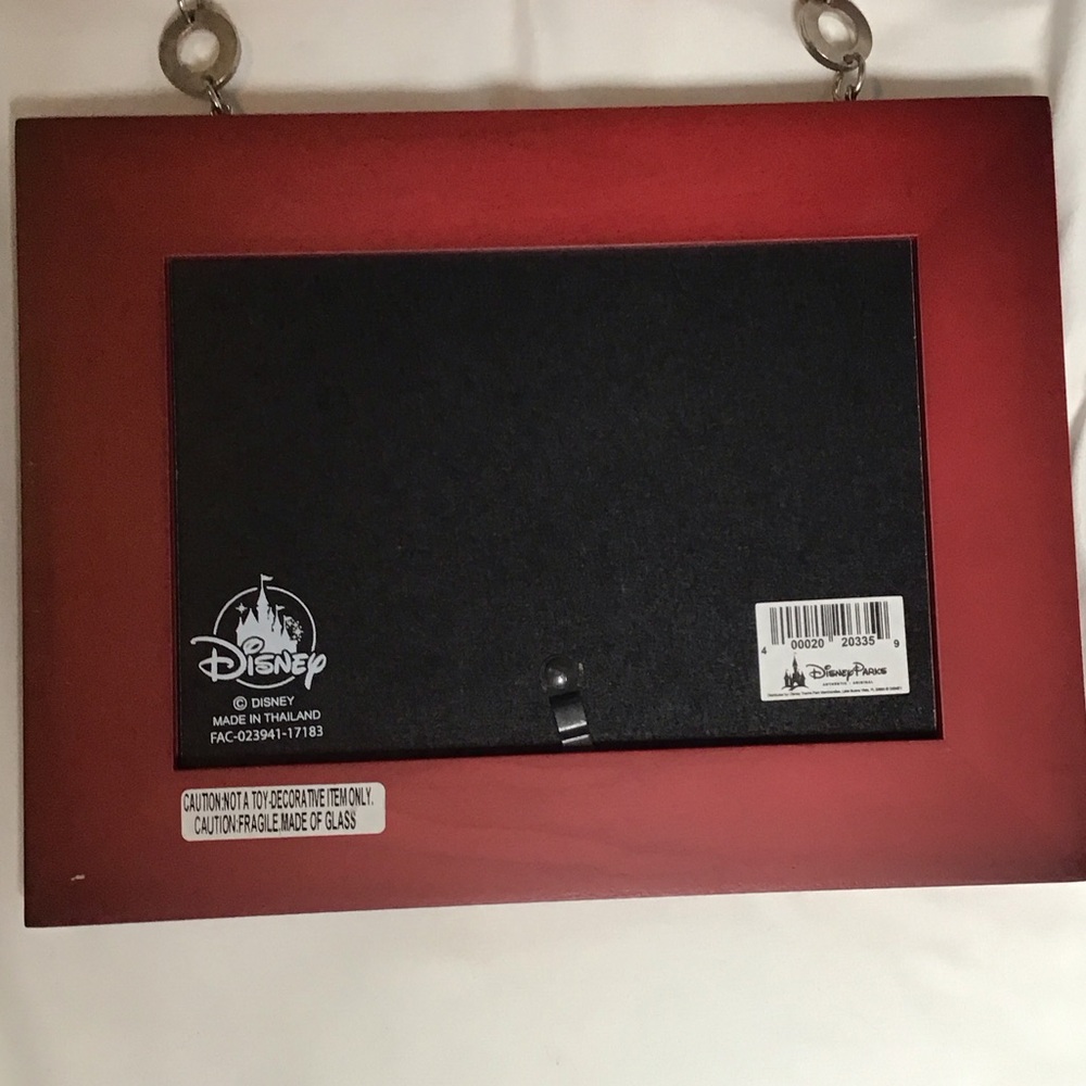 Red Triple Hanging Picture Frame - Picture 3 of 3